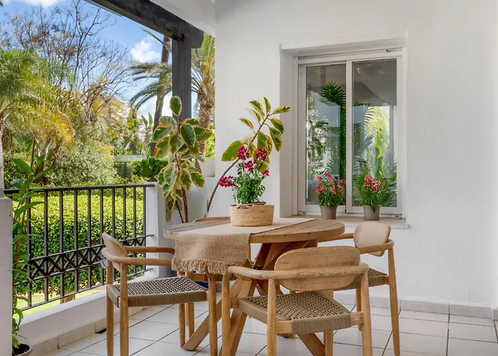 Charming And Spacious Apartment In Medina Garden - Puerto Banus